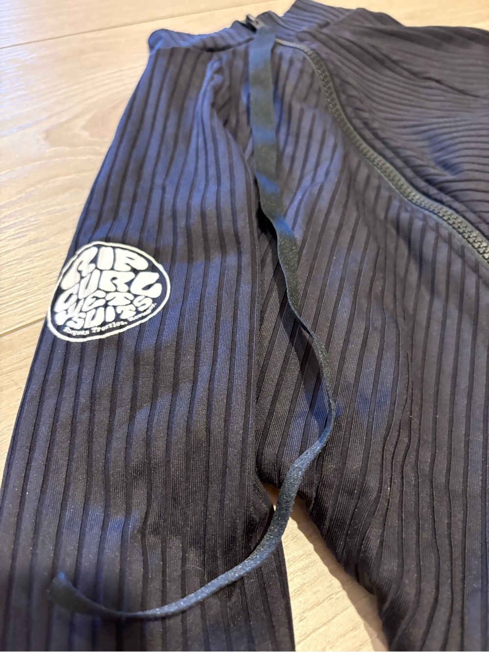 Rip Curl Black Long Sleeve One-Piece Swimsuit - Picture 9 of 13